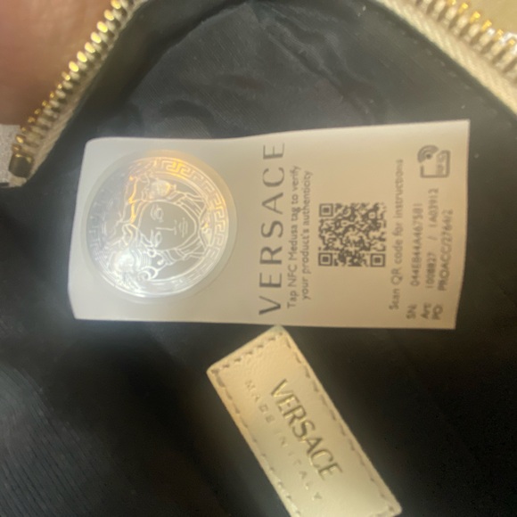 NWOT Versace Cream and Gold Quilted Crossbody/Shoulder Bag - Picture 12 of 14